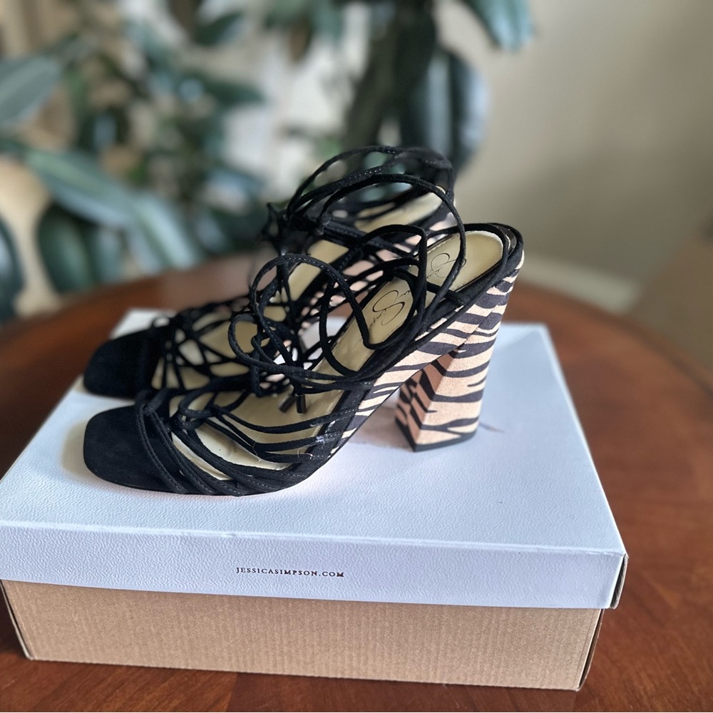Jessica Simpson Black and Brown Strappy Heels - Picture 3 of 4